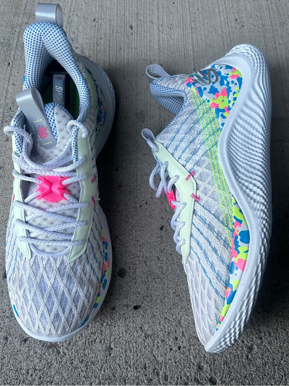 Under Armour Curry Flow 10 Splash Party men’s size 11.5